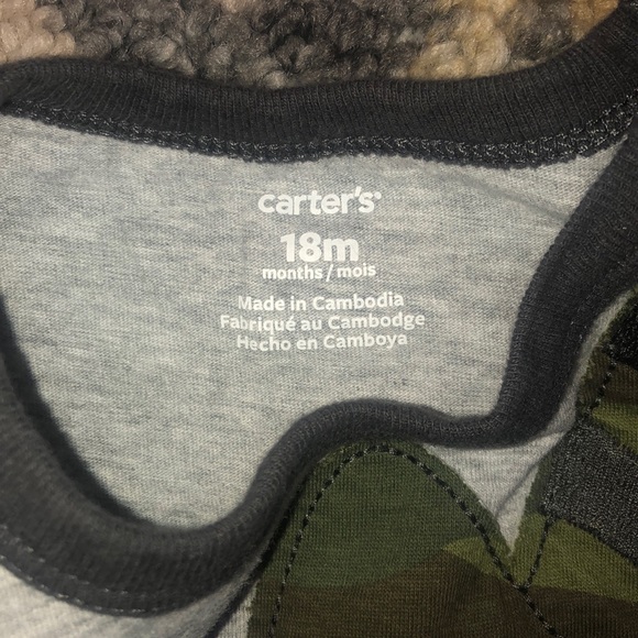 18mo camo Carter’s short set lil boy - Picture 3 of 4